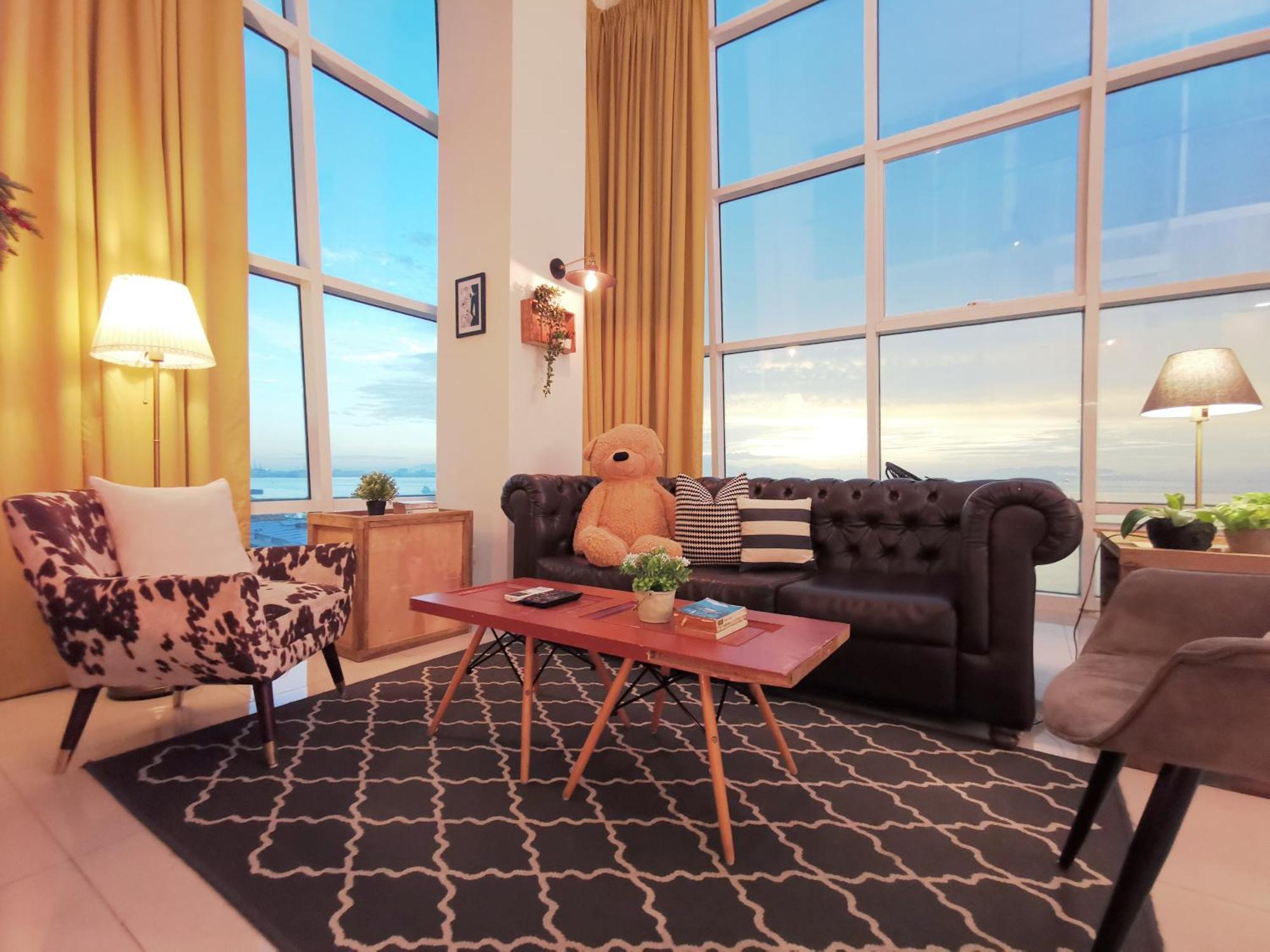 Maritime Penang Apartment *